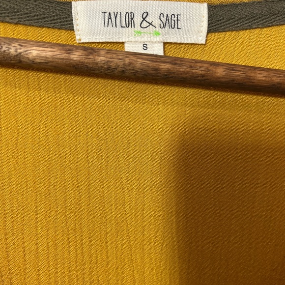 TAYLOR & SAGE MUSTARD YELLOW EMBROIDERY LACE DETAIL BELL SLEEVE BOHO BLOUSE SZ S - Picture 2 of 11